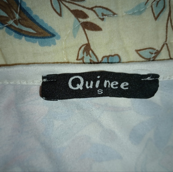 Quinee size small, white floral tank dress - Picture 2 of 2